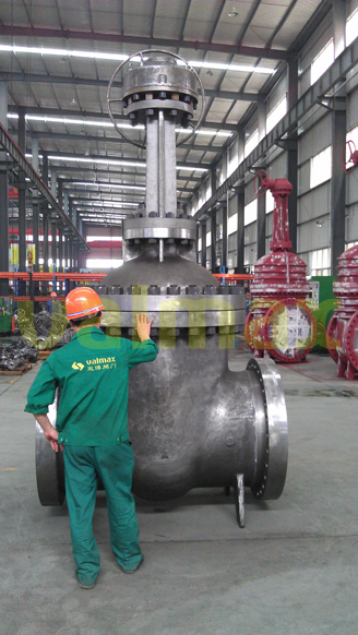 API 600 Cast Steel Flanged Gate Valves, 600 LB, 30 Inch